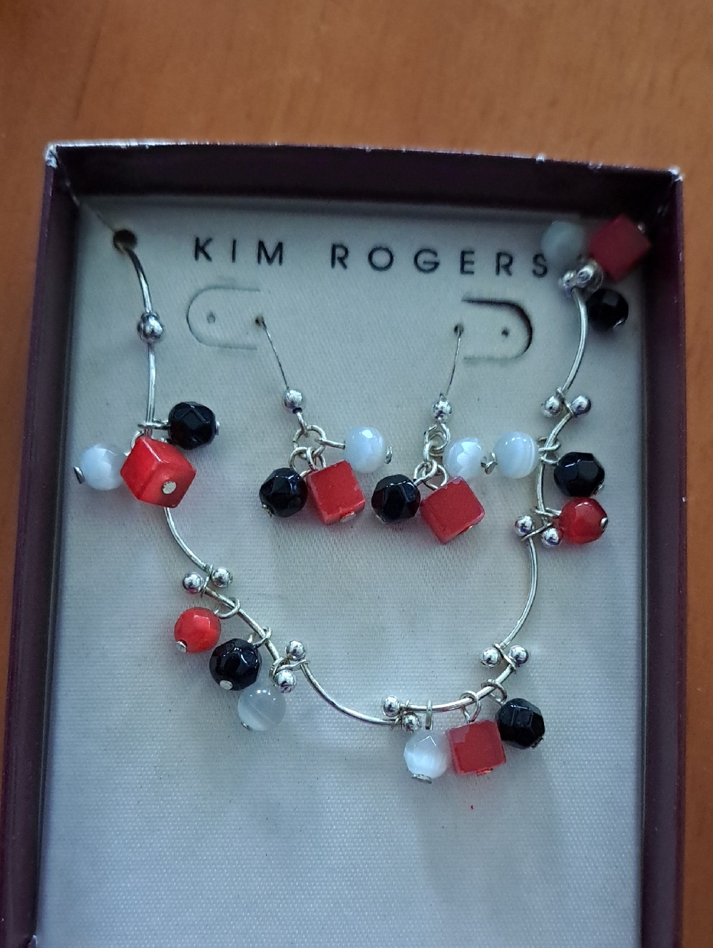 Vintage Kim Rogers Red Black & White Beads Silvertone Necklace & Dangle Earrings